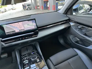 530e PHEV Aut. / AHK / LED / ICONIC SOUNDS EL...