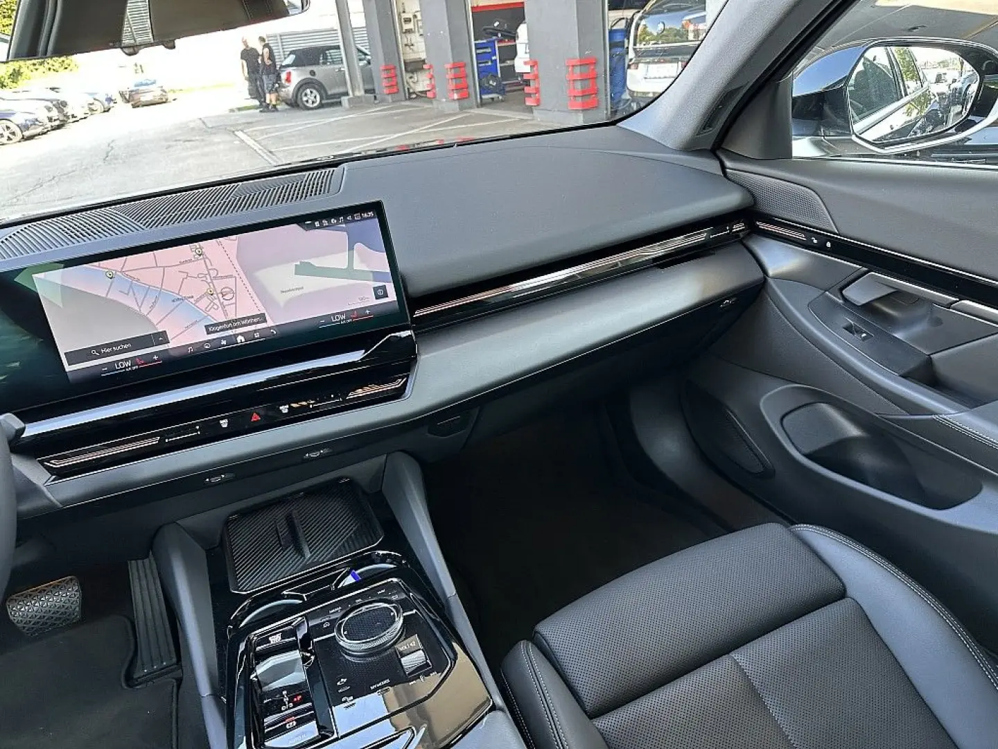 530e PHEV Aut. / AHK / LED / ICONIC SOUNDS EL...