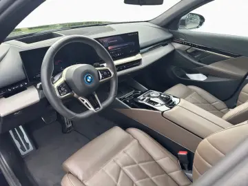 530e M Sport DAPr PA+ H/K LCPr 19