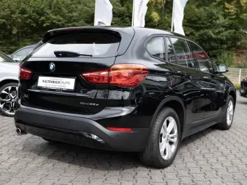 X1 xDrive 25e Advantage