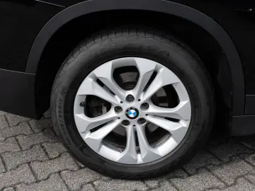 X1 xDrive 25e Advantage