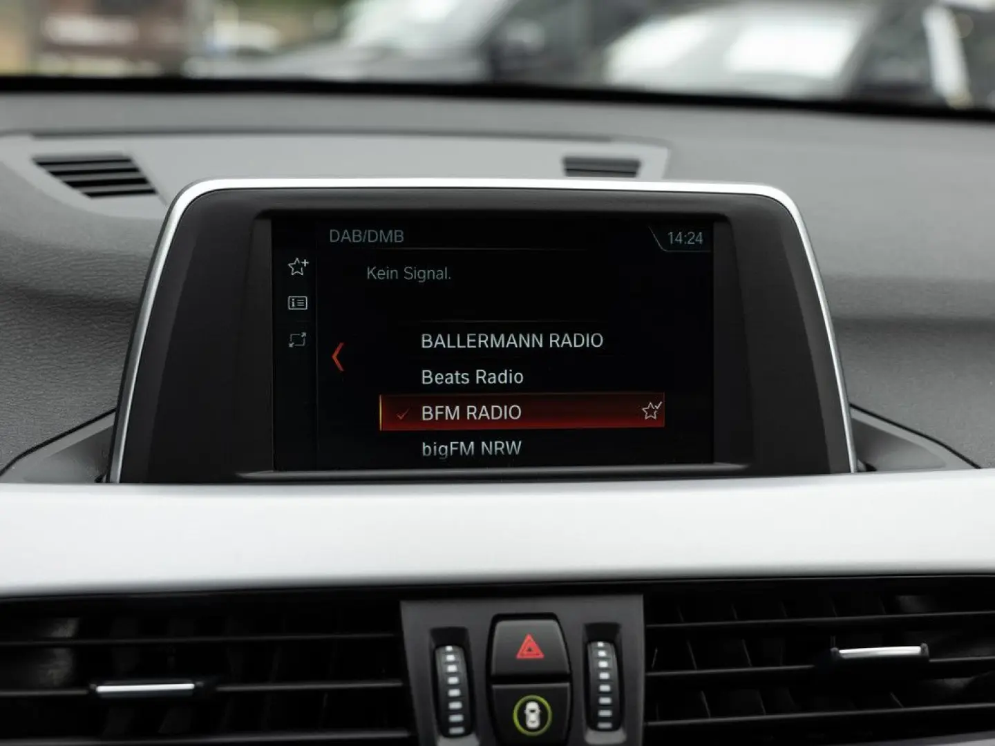 X1 xDrive 25e Advantage