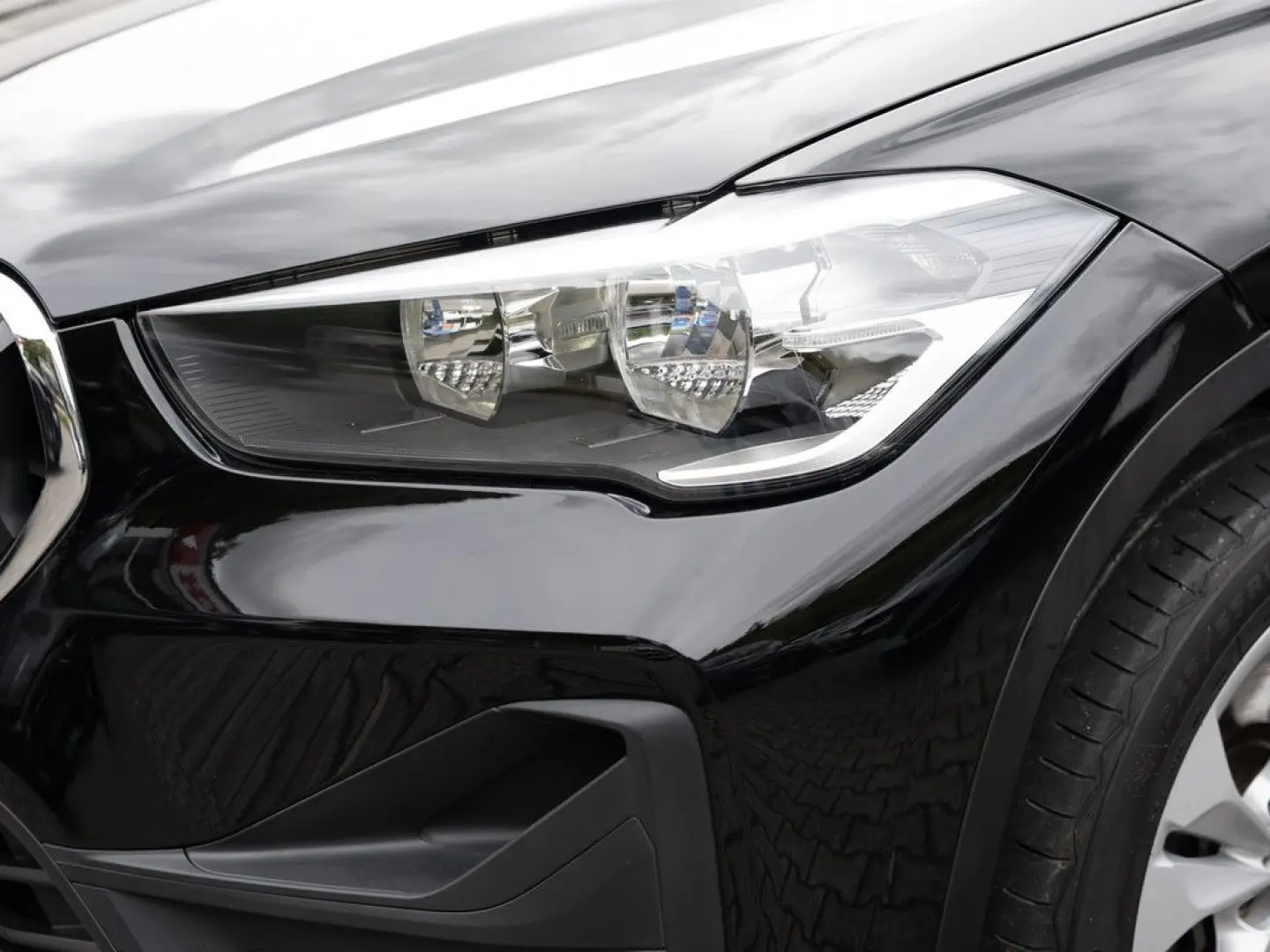 X1 xDrive 25e Advantage