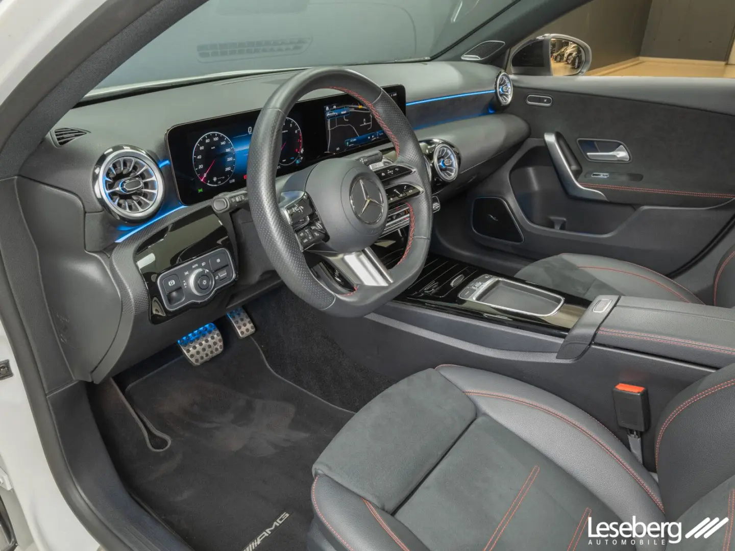 A 180 AMG Multibeam/Burmester/Panorama/Ambiente/