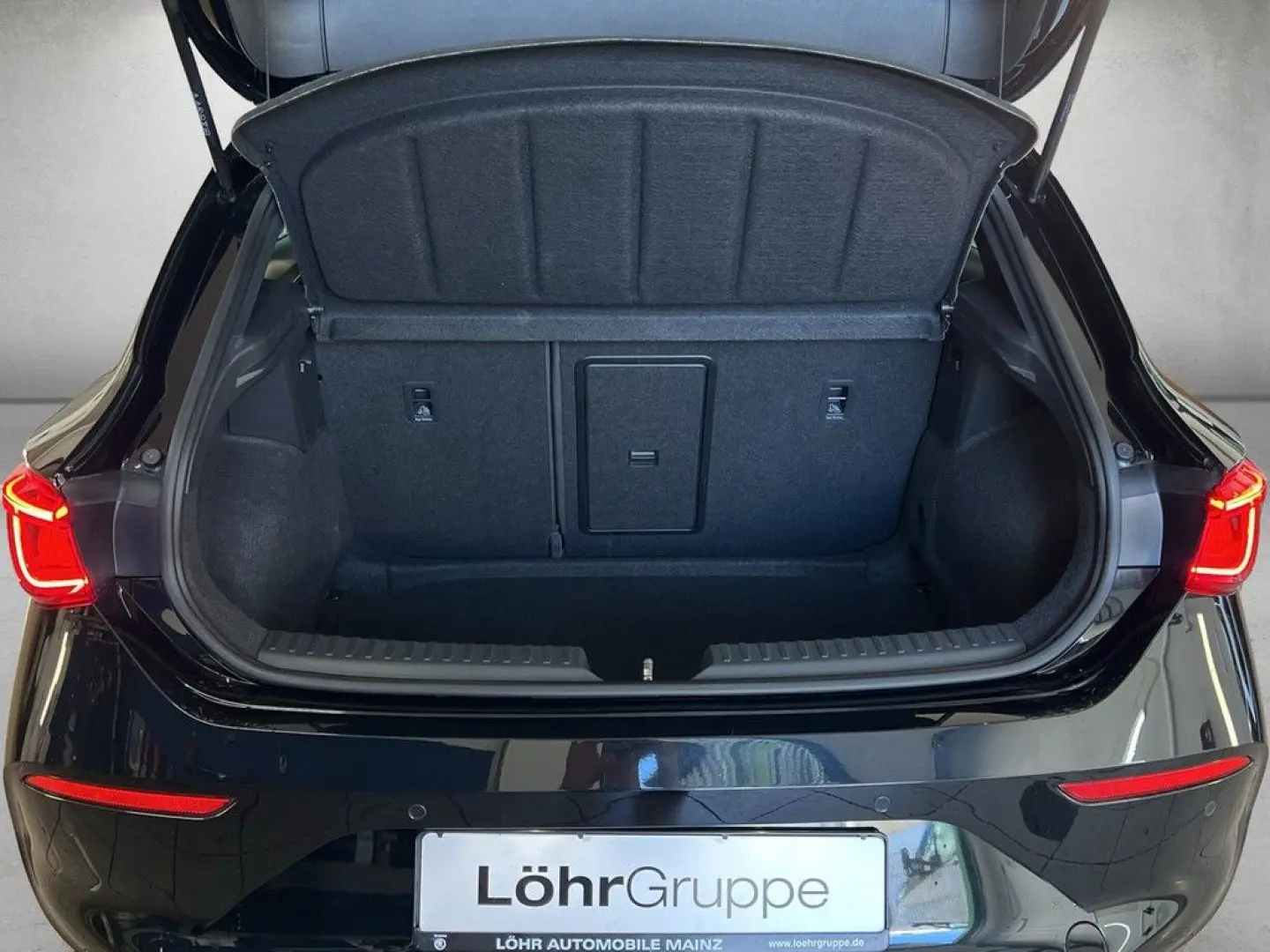 Leon 2.0 TSI DSG VZ *AHK*