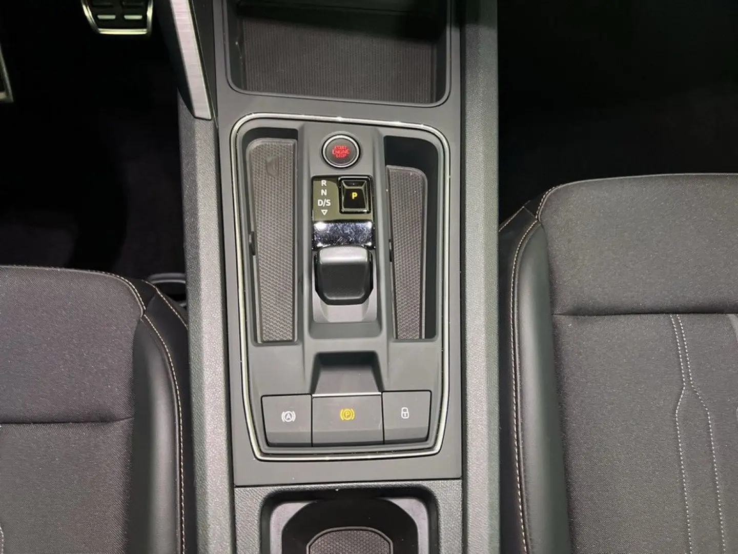 Leon 2.0 TSI DSG VZ *AHK*