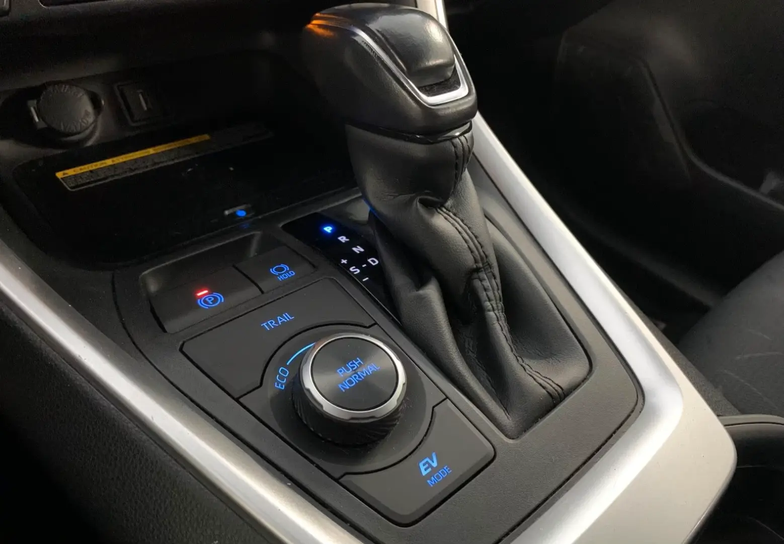 Toyota RAV 4 RAV4 Hybrid 4x4 Team