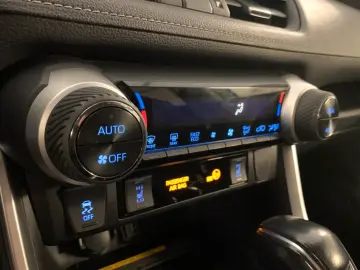 Toyota RAV 4 RAV4 Hybrid 4x4 Team