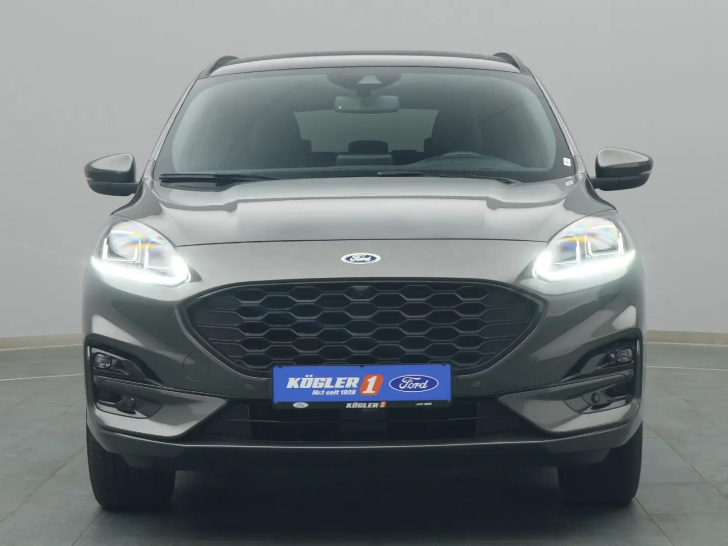 Kuga ST-Line X 224PS PHEV/Pano/Winter&Techno-P.