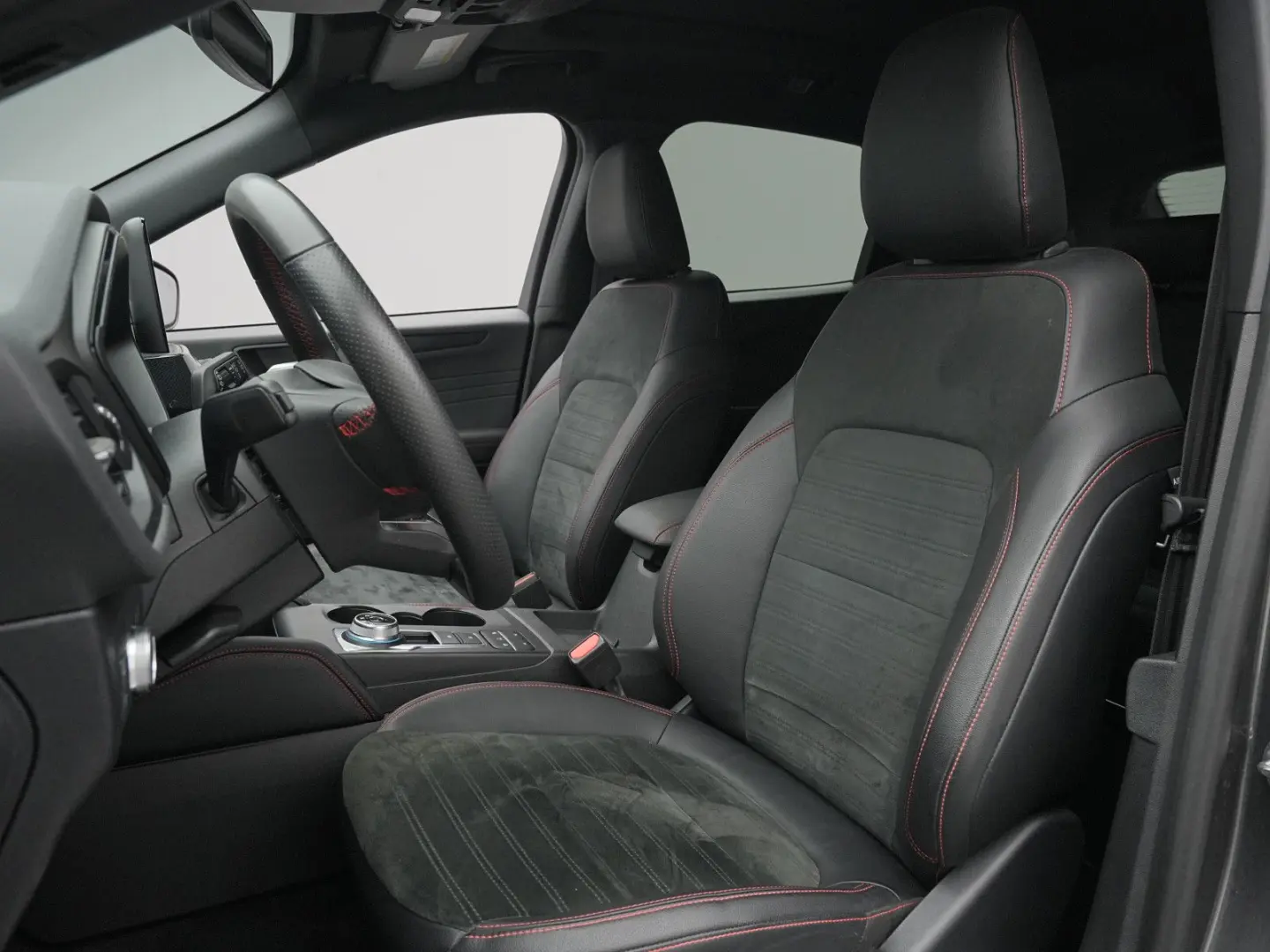 Kuga ST-Line X 224PS PHEV/Pano/Winter&Techno-P.