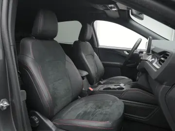 Kuga ST-Line X 224PS PHEV/Pano/Winter&Techno-P.