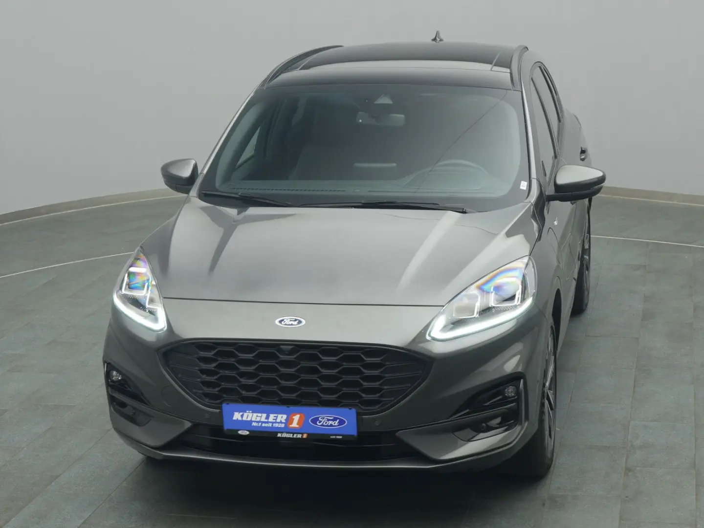 Kuga ST-Line X 224PS PHEV/Pano/Winter&Techno-P.