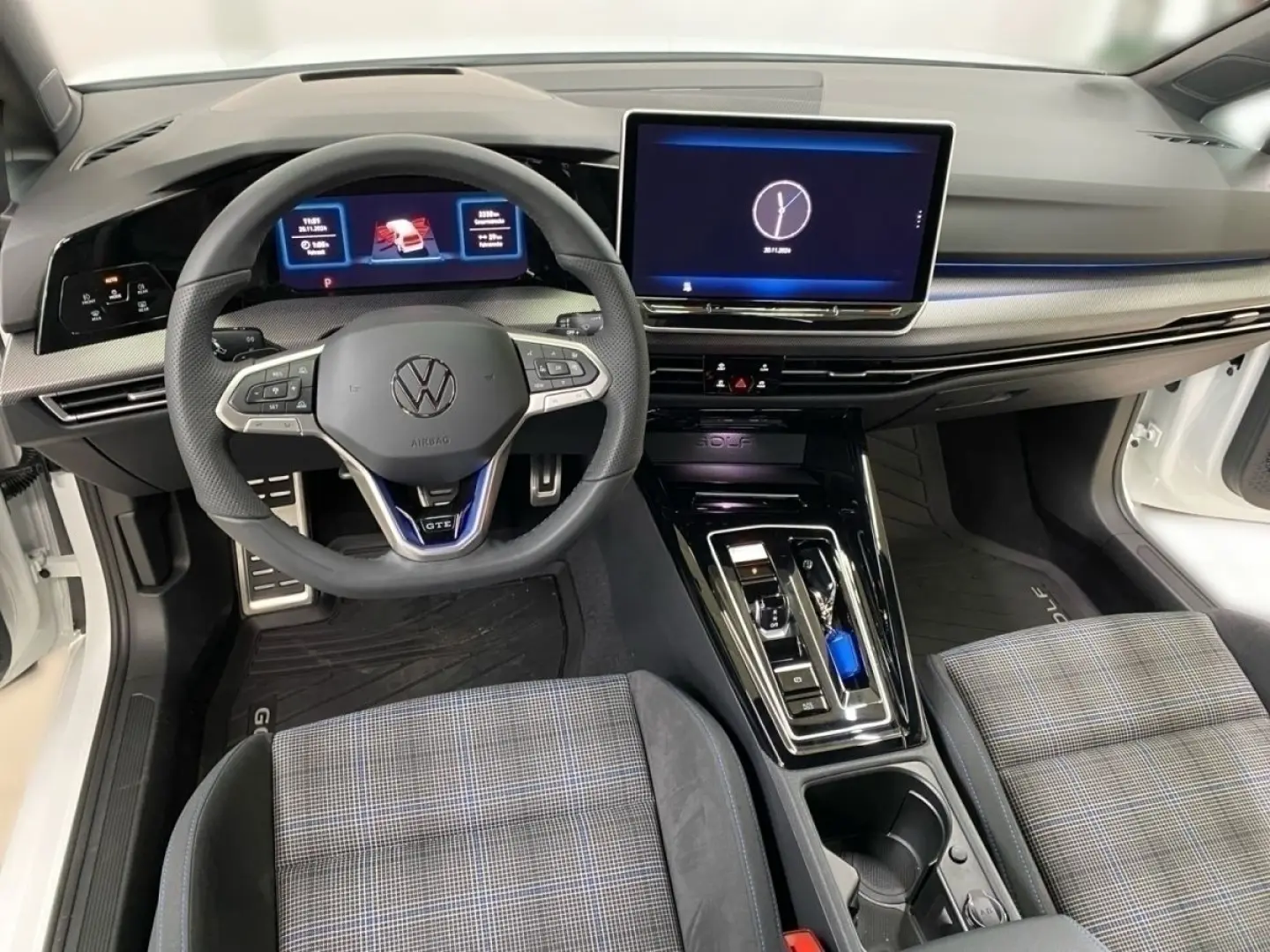 Golf VIII 1.5 TSI Hybrid DSG HeadUpDisplay