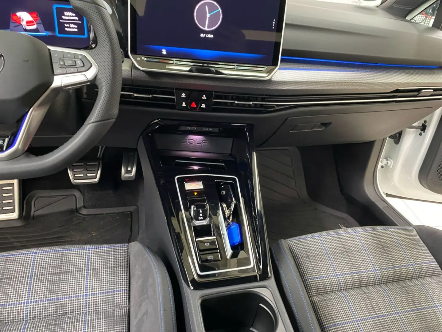 Golf VIII 1.5 TSI Hybrid DSG HeadUpDisplay