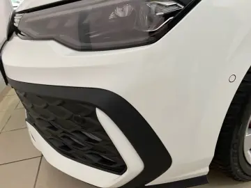 Golf VIII 1.5 TSI Hybrid DSG HeadUpDisplay