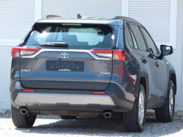 RAV 4 Hybrid 4x2 Business Edition KAMERA/LED/NAV