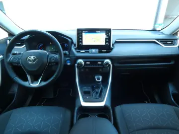 RAV 4 Hybrid 4x2 Business Edition KAMERA/LED/NAV