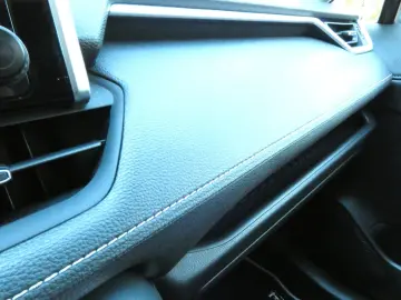 RAV 4 Hybrid 4x2 Business Edition KAMERA/LED/NAV