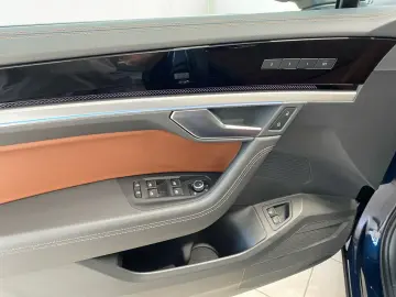 Touareg Elegance 3.0 V6 Luftfeder Panorama Leder