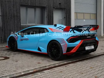 Huracán STO On Stock, Lift, CarPlay
