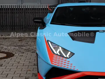 Huracán STO On Stock, Lift, CarPlay