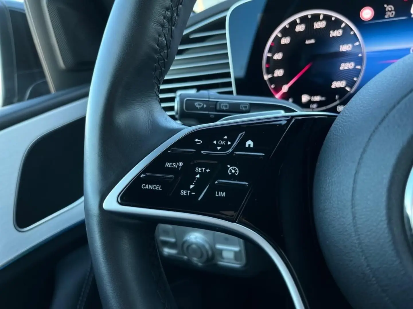 GLE 300 d 4M AIRMATIC+AHK3,5t*MultibeamLED*CarP*