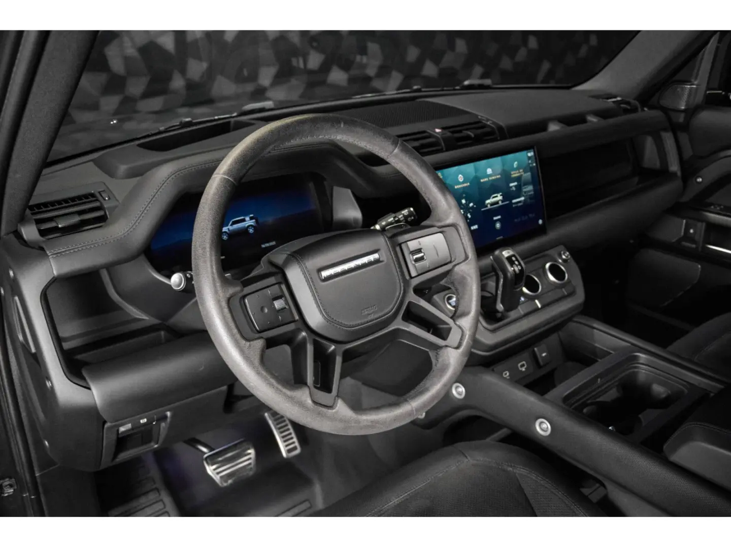 Defender P525 V8 EDITION