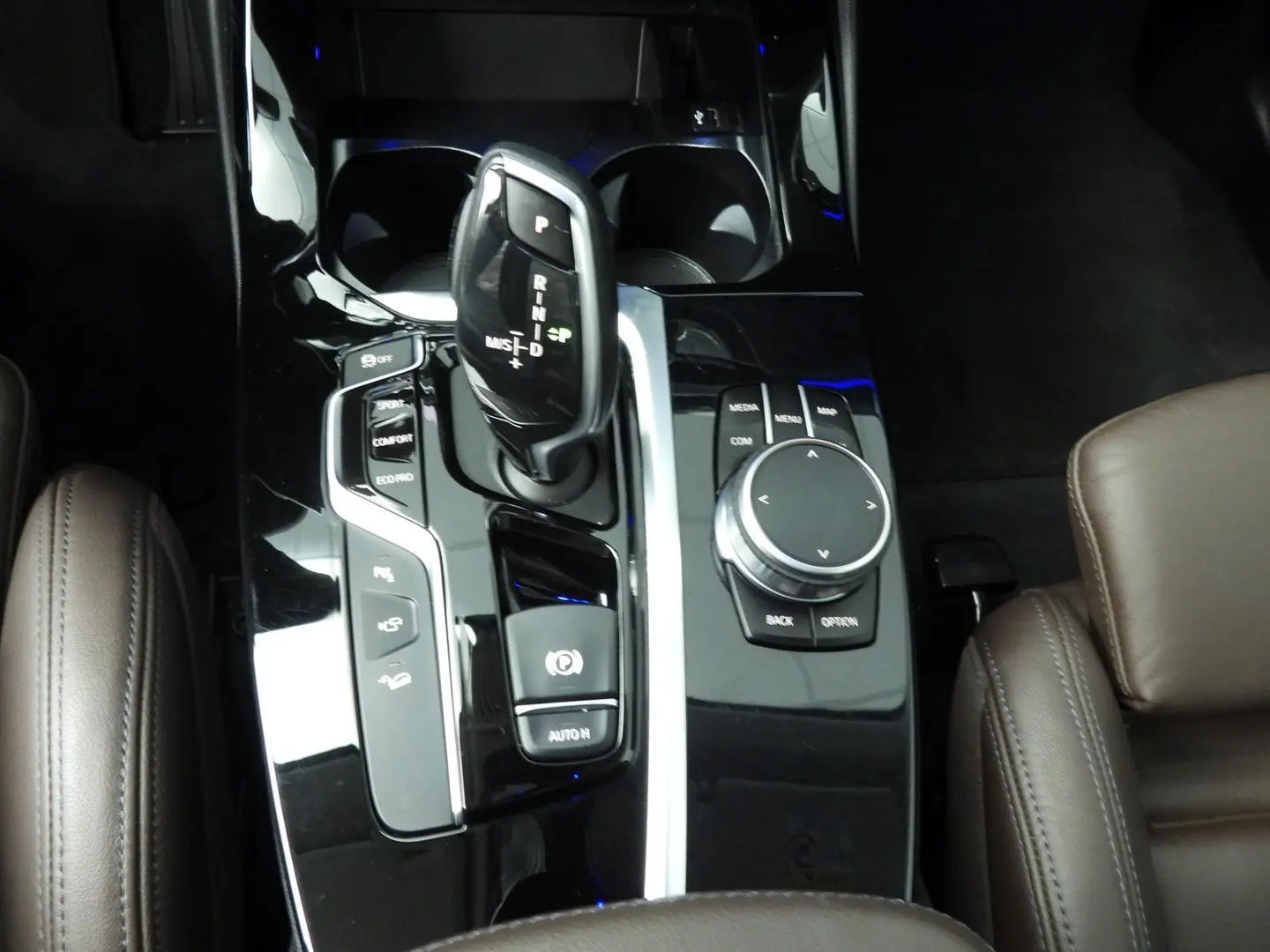X3 xDrive20i | LED | Leder | navi | Active cruis