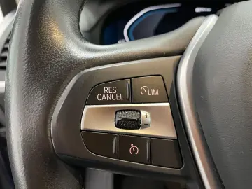 X3 xDrive30e xLine Head-Up HiFi DAB LED Shz PDC