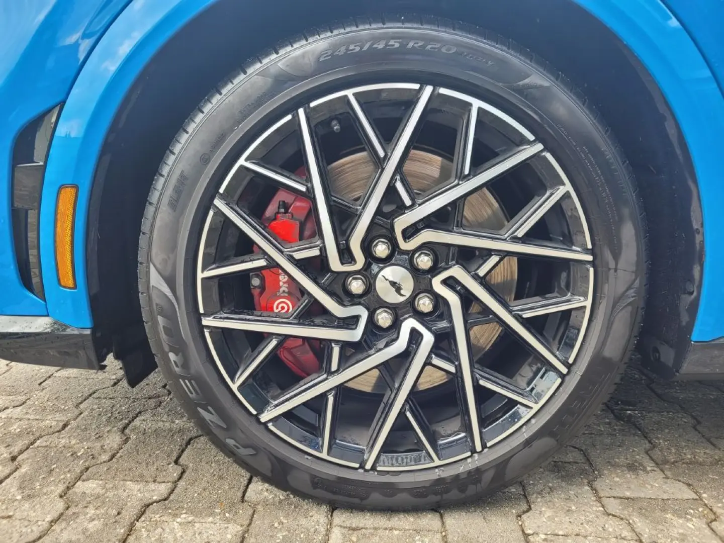 Mustang Mach-E AWD GT