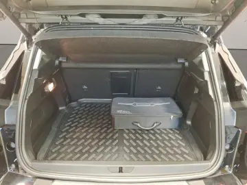 Grandland 1.6 Ultimate 4x4 FLA 360 ParkAss.