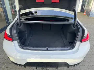 330d xDrive Limo M Sport AHK eSitze Ad-LED PA