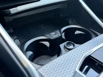 330d xDrive Limo M Sport AHK eSitze Ad-LED PA
