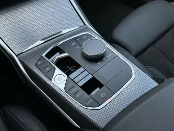 330d xDrive Limo M Sport AHK eSitze Ad-LED PA