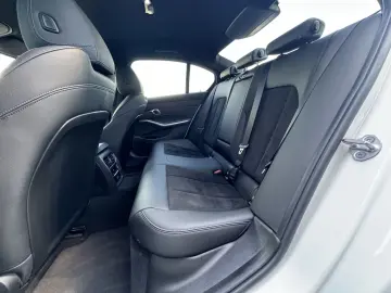 330d xDrive Limo M Sport AHK eSitze Ad-LED PA