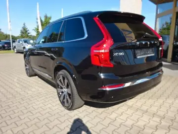 XC90