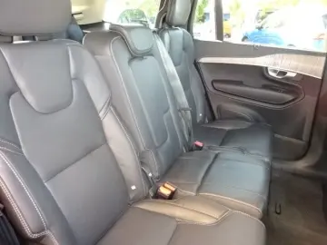 XC90