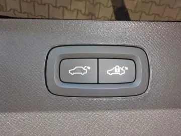 XC90
