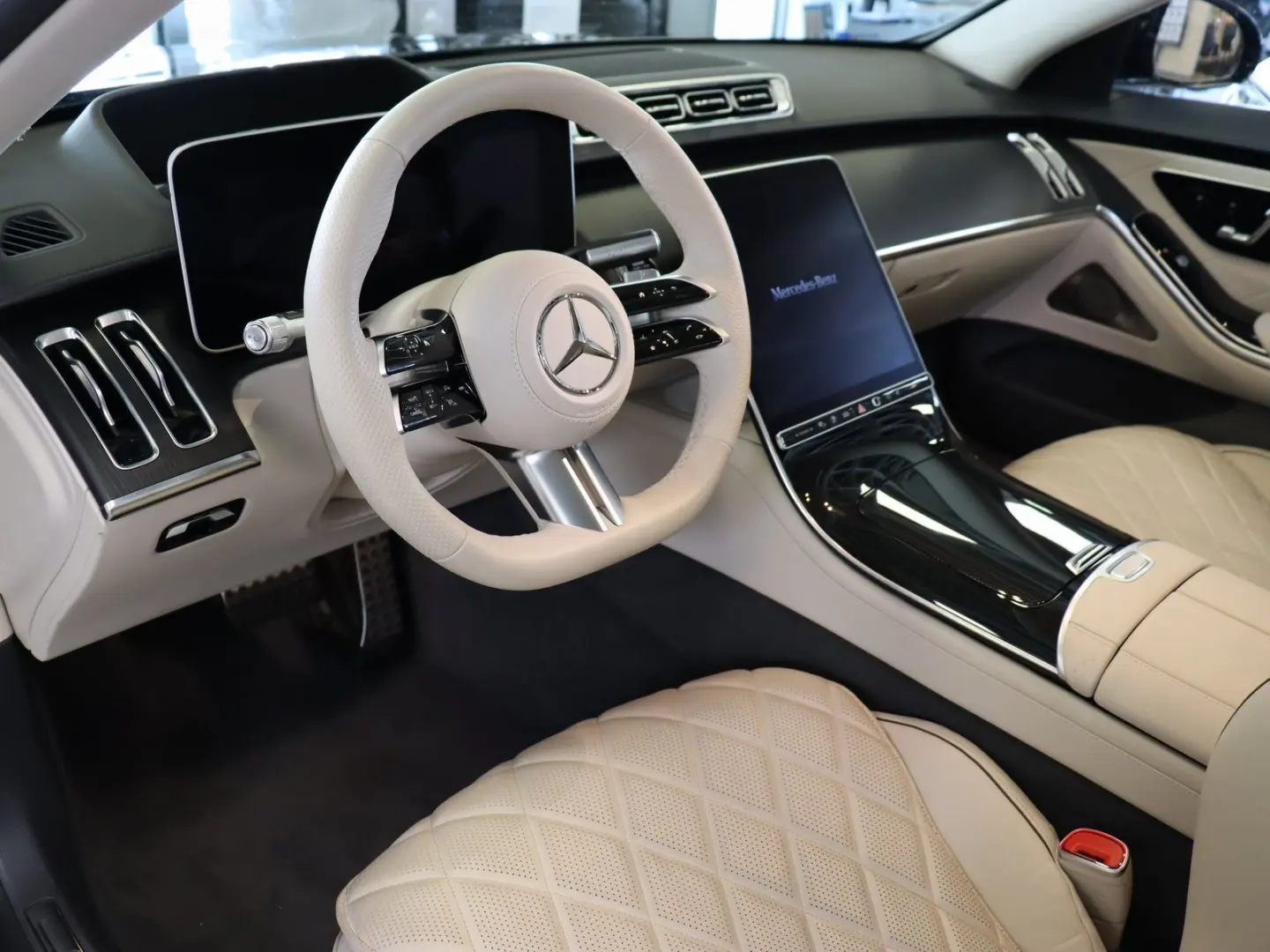 S 580e 4M AMG Fahrassis/HAL/Airmatic/Massage