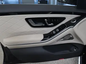 S 580e 4M AMG Fahrassis/HAL/Airmatic/Massage