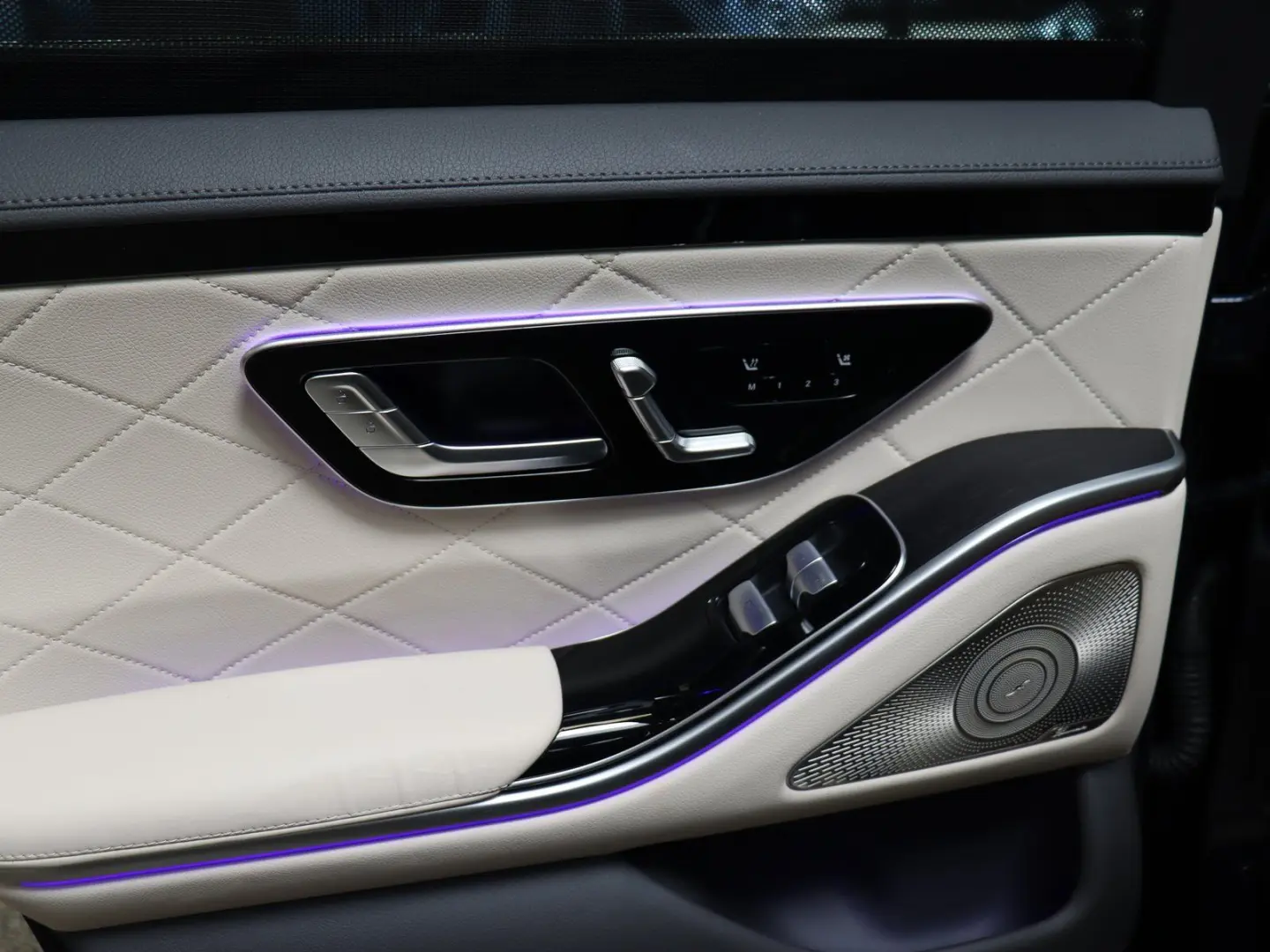 S 580e 4M AMG Fahrassis/HAL/Airmatic/Massage
