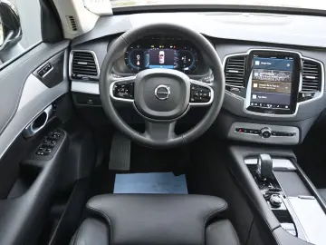 XC90 B5D AWD Plus