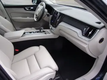 XC 60 B4 Plus Dark AWD