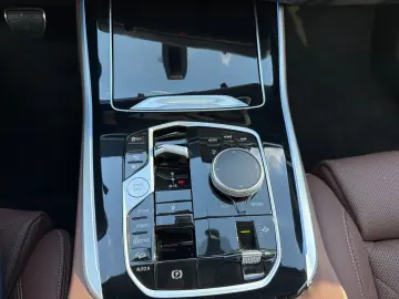 X5 XDrive50e *LED*Pano*4xSHZ*HUD*CarPLay*Kamera*