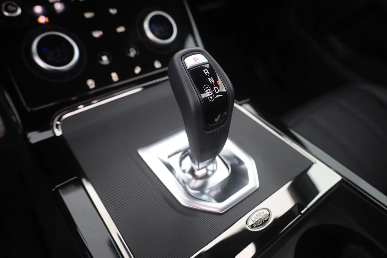 Evoque D200 R-Dynamic SE
