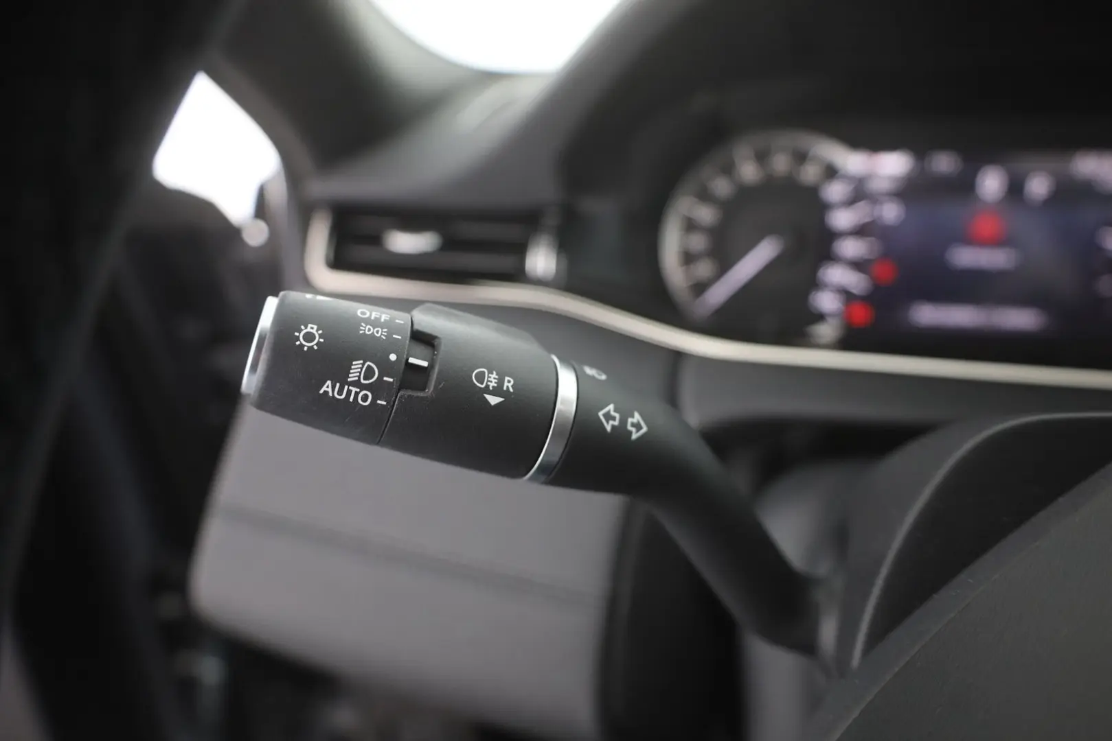 Evoque D200 R-Dynamic SE