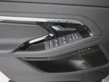 Evoque D200 R-Dynamic SE
