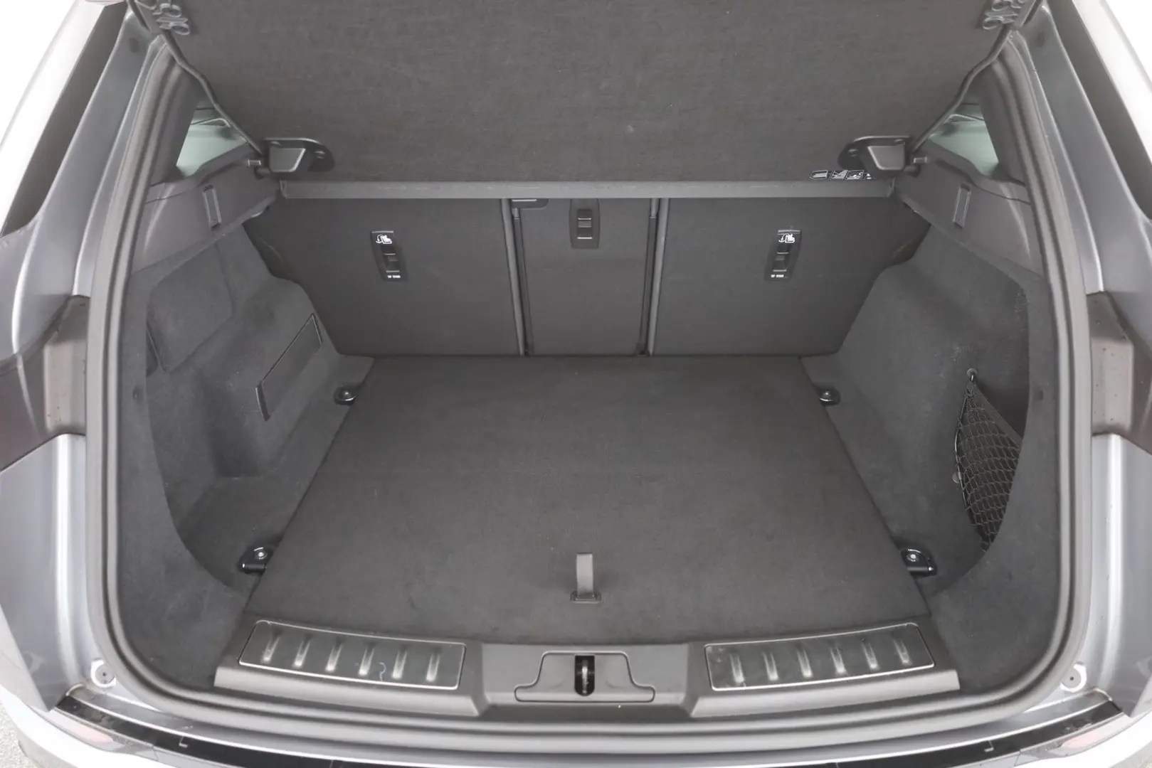 Evoque D200 R-Dynamic SE