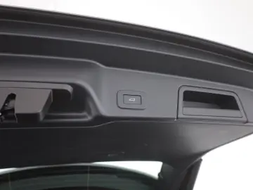 Evoque D200 R-Dynamic SE