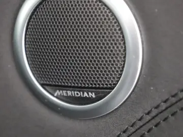 Evoque D200 R-Dynamic SE